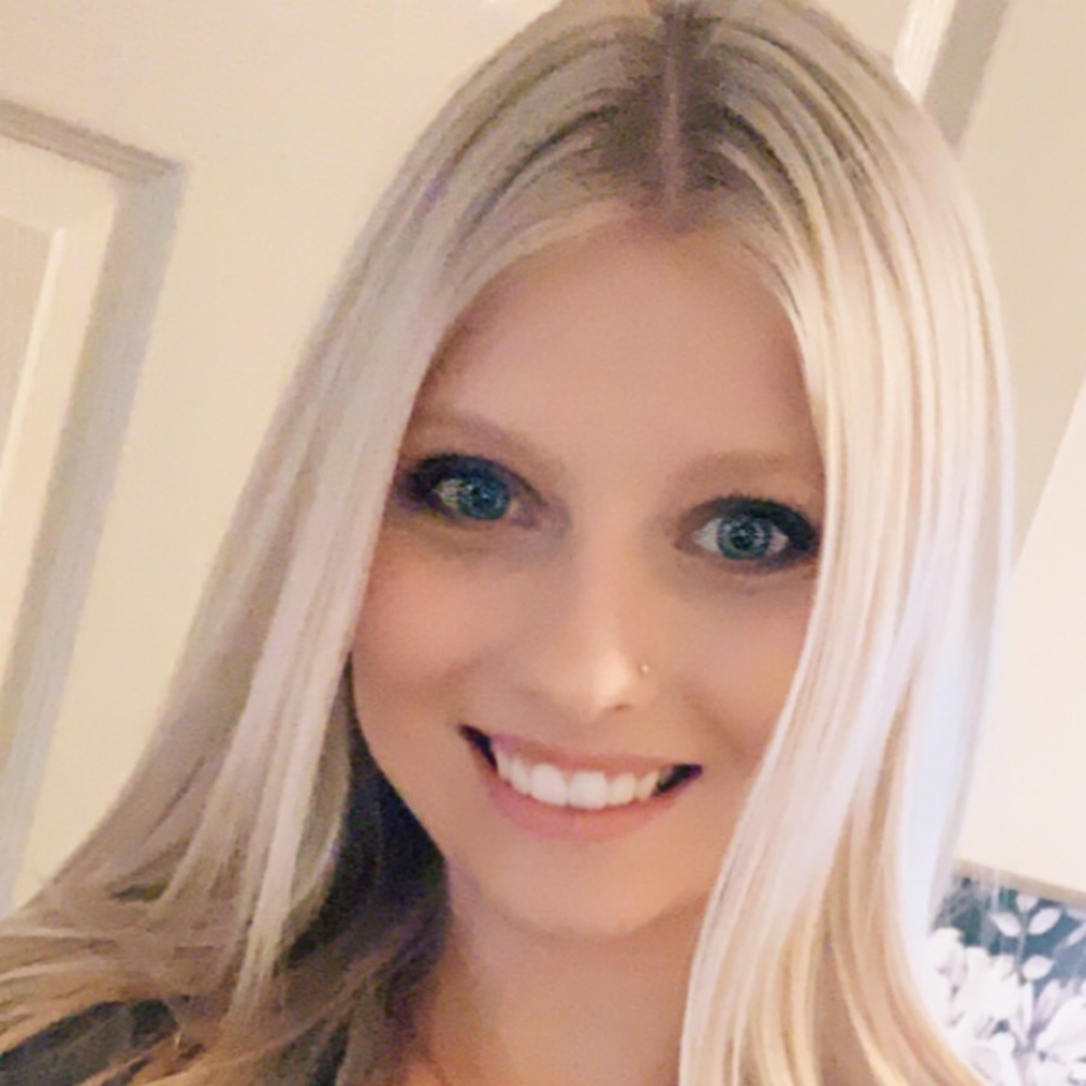 Meet your Posher, Lexi